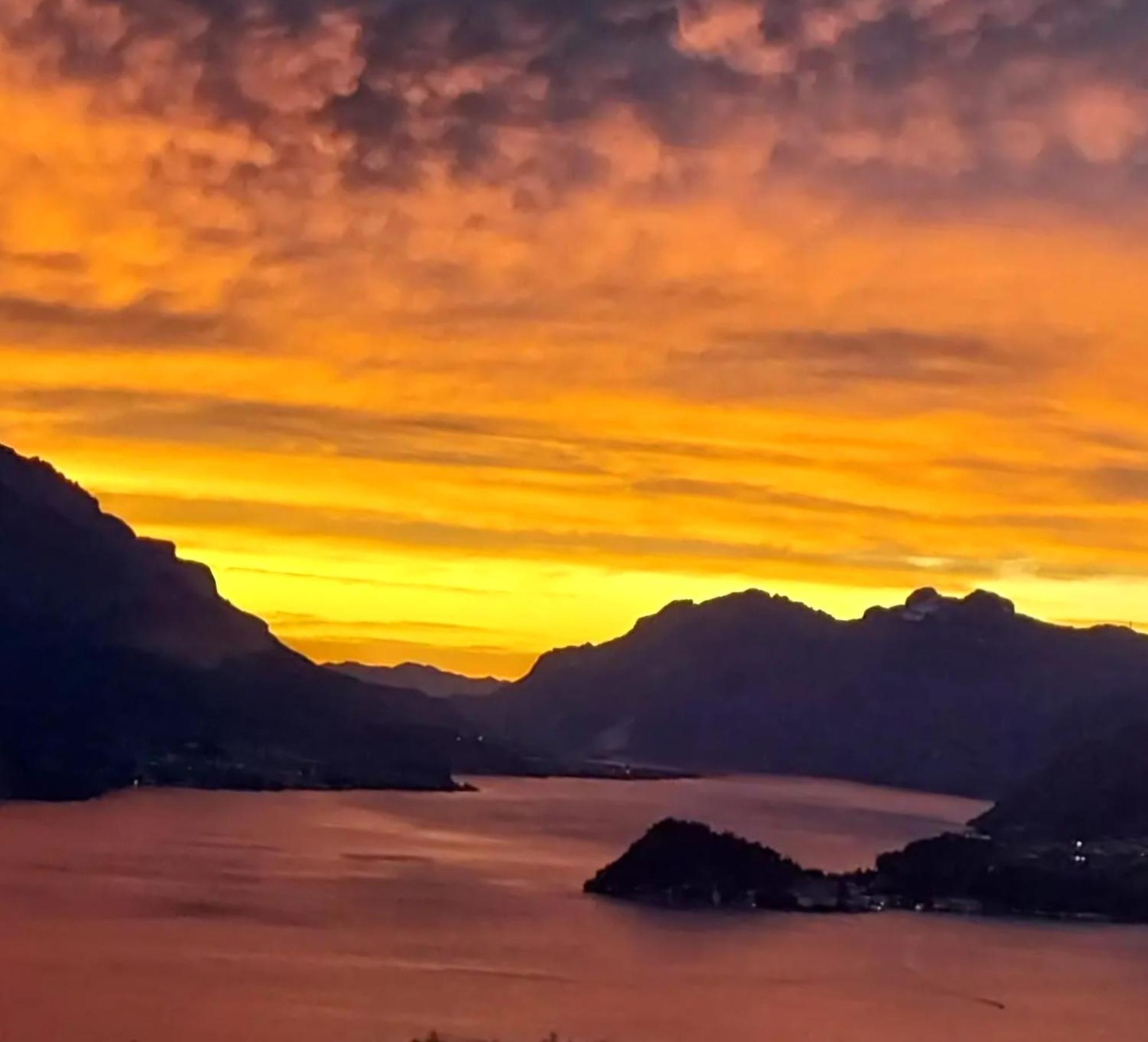 Casa Intignano - Appartamento Con Terrazzo Vista Lago Tremezzo Eksteriør billede