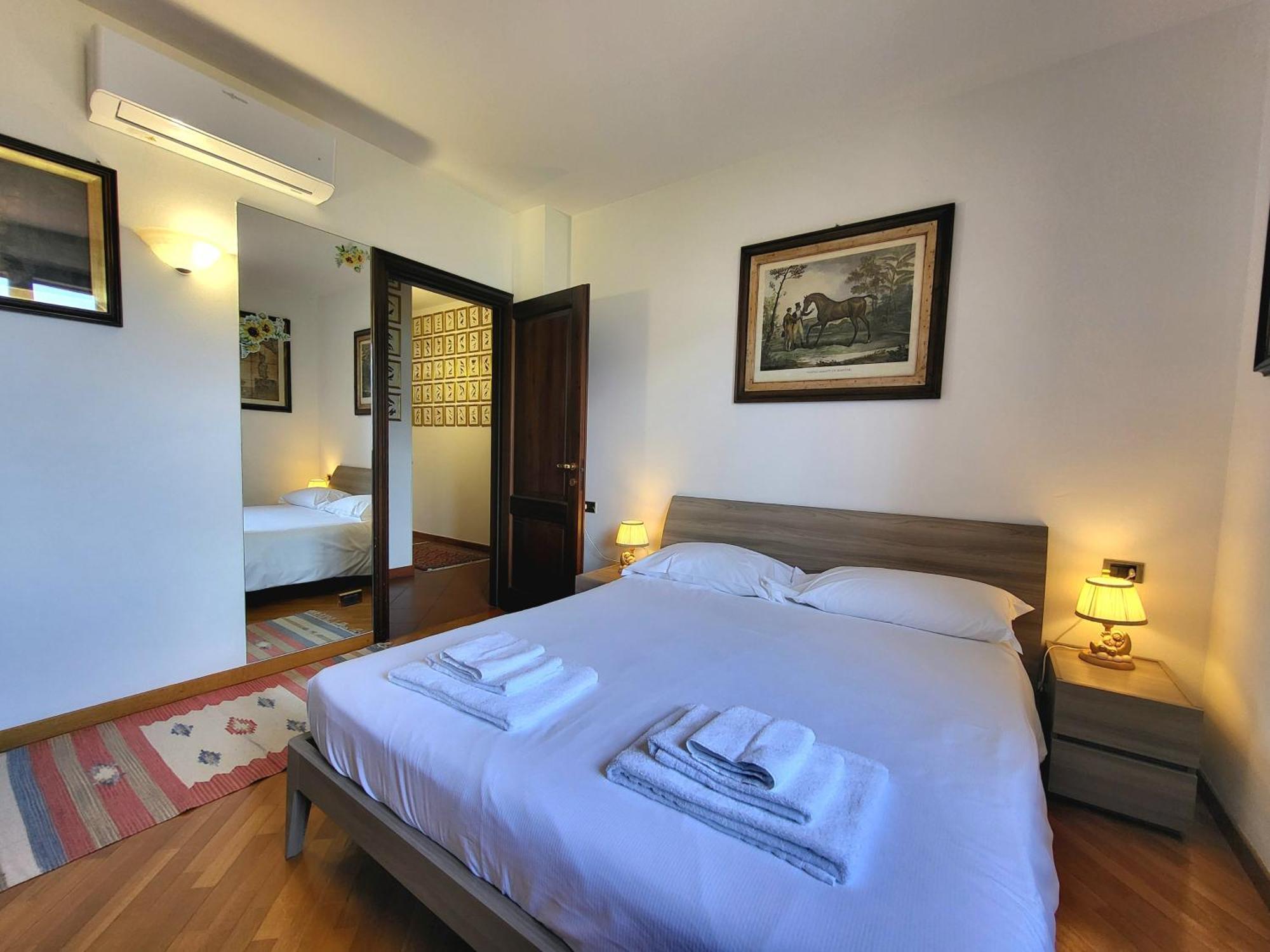 Casa Intignano - Appartamento Con Terrazzo Vista Lago Tremezzo Eksteriør billede