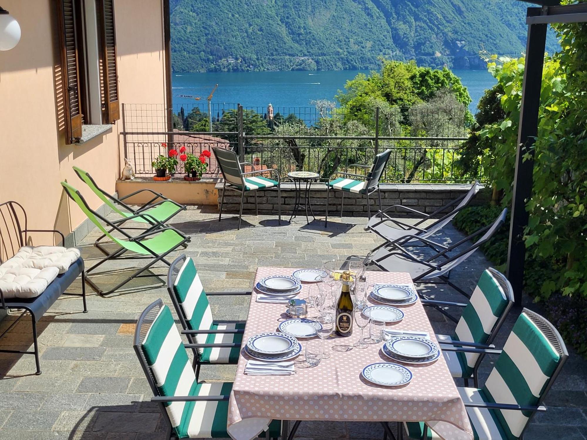 Casa Intignano - Appartamento Con Terrazzo Vista Lago Tremezzo Eksteriør billede